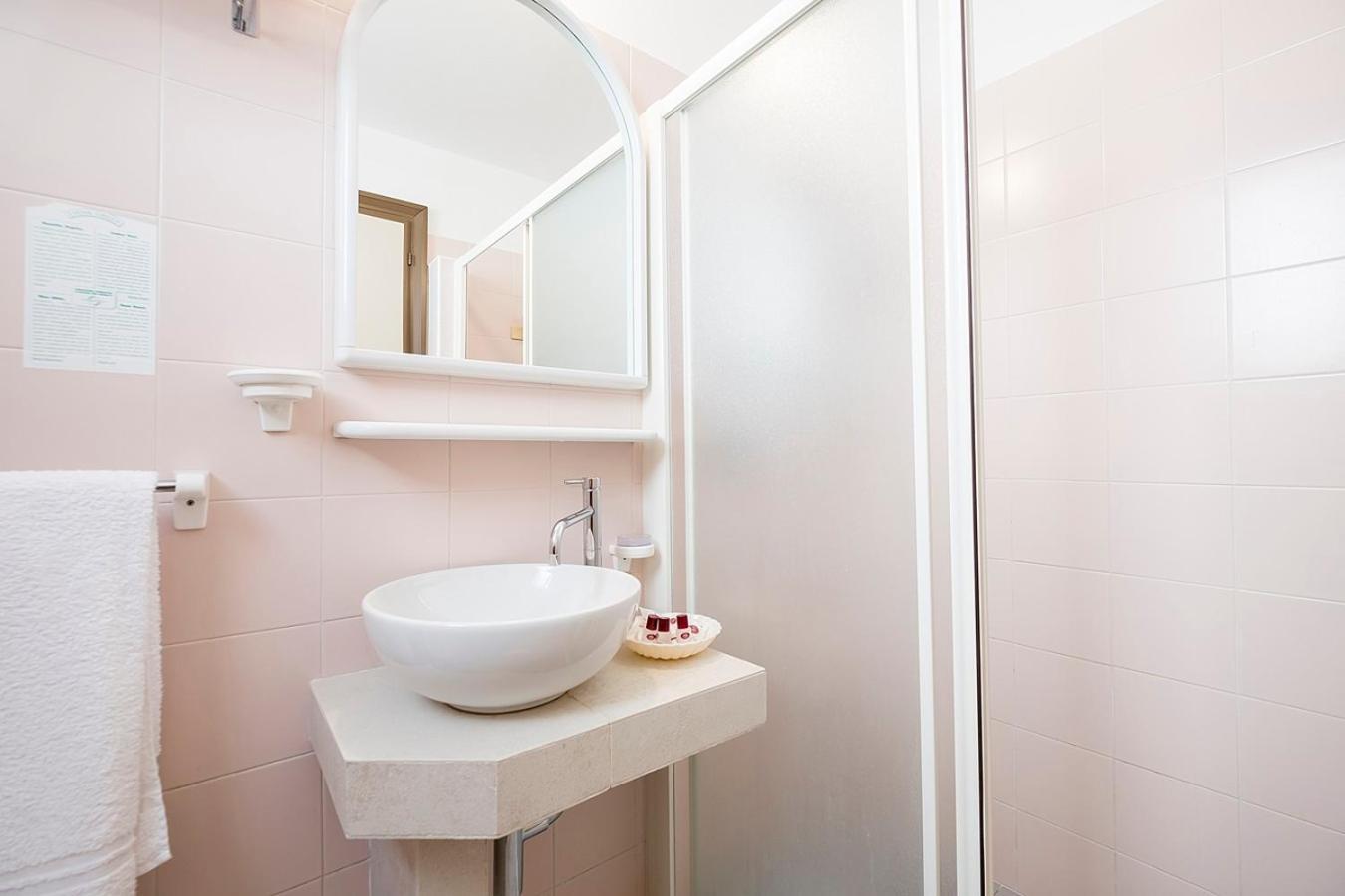 Hotel Eliseo Bellaria-Igea Marina Dış mekan fotoğraf